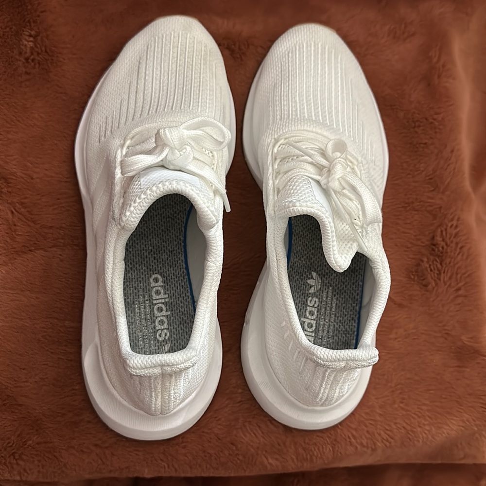 Adidas Sneakers for Men - Picture 3 of 5